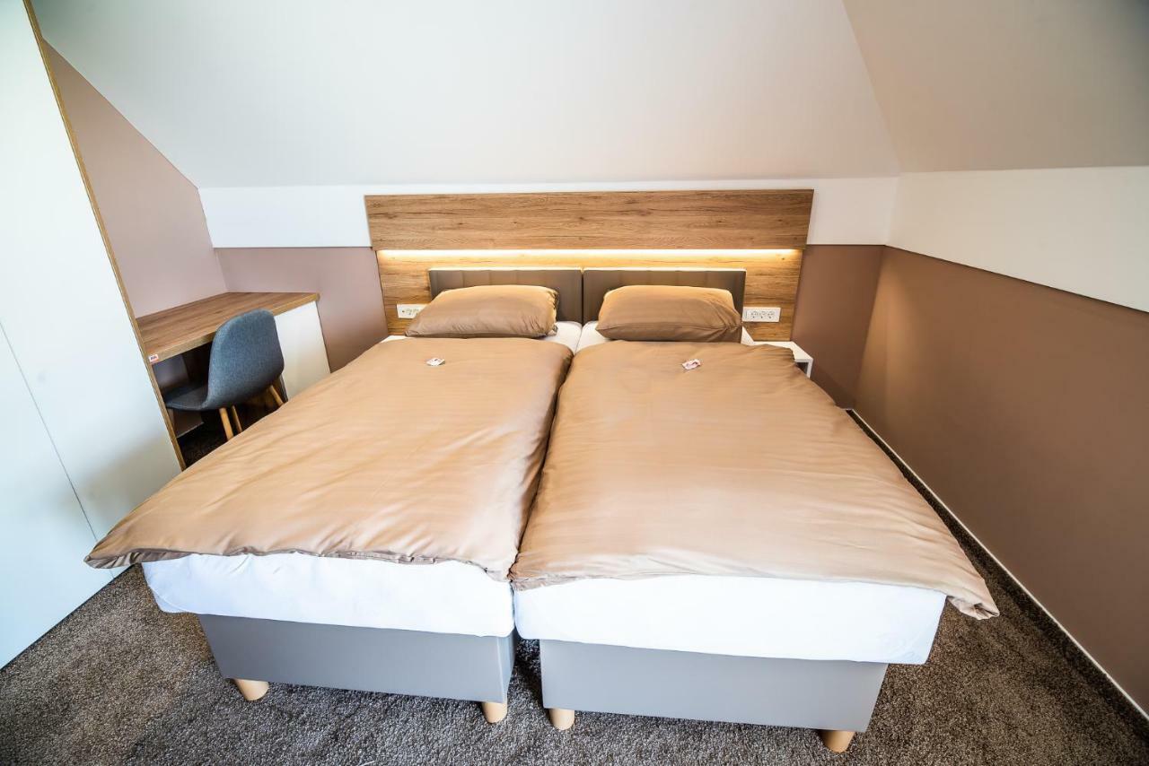 Guesthouse Mars Ig Exteriör bild